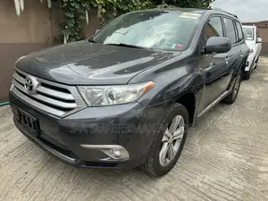 Toyota Highlander 2012 Gray