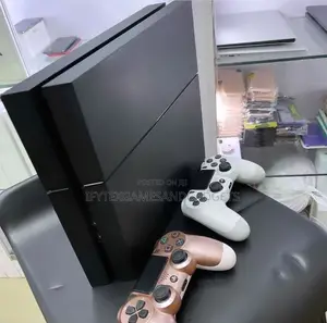 Ps 4 Fat 500gb Uk Used With 12 Games and 2 Controller