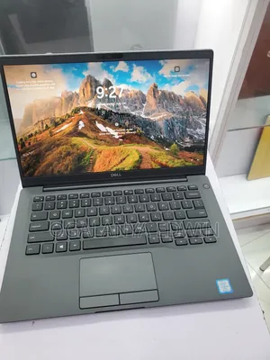 Laptop Dell Latitude 7400 8GB Intel Core I5 SSD 256GB