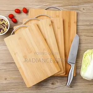 Quality Wooden Chopping Board With Handle (Small)