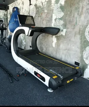 New Commercial 8hp Treadmill