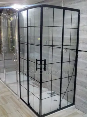 High Quality Showe Cubicle With Black Line