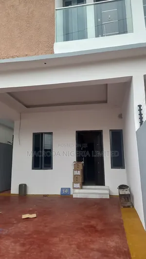 4bdrm Duplex in Inside An Estate, Adeniyi Jones for rent