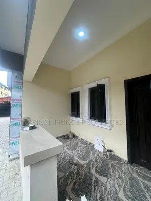 Furnished 2bdrm Block of Flats in Surulere for rent