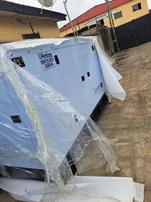 Perkins Diesel Soundproof Generator Model Sp150kva