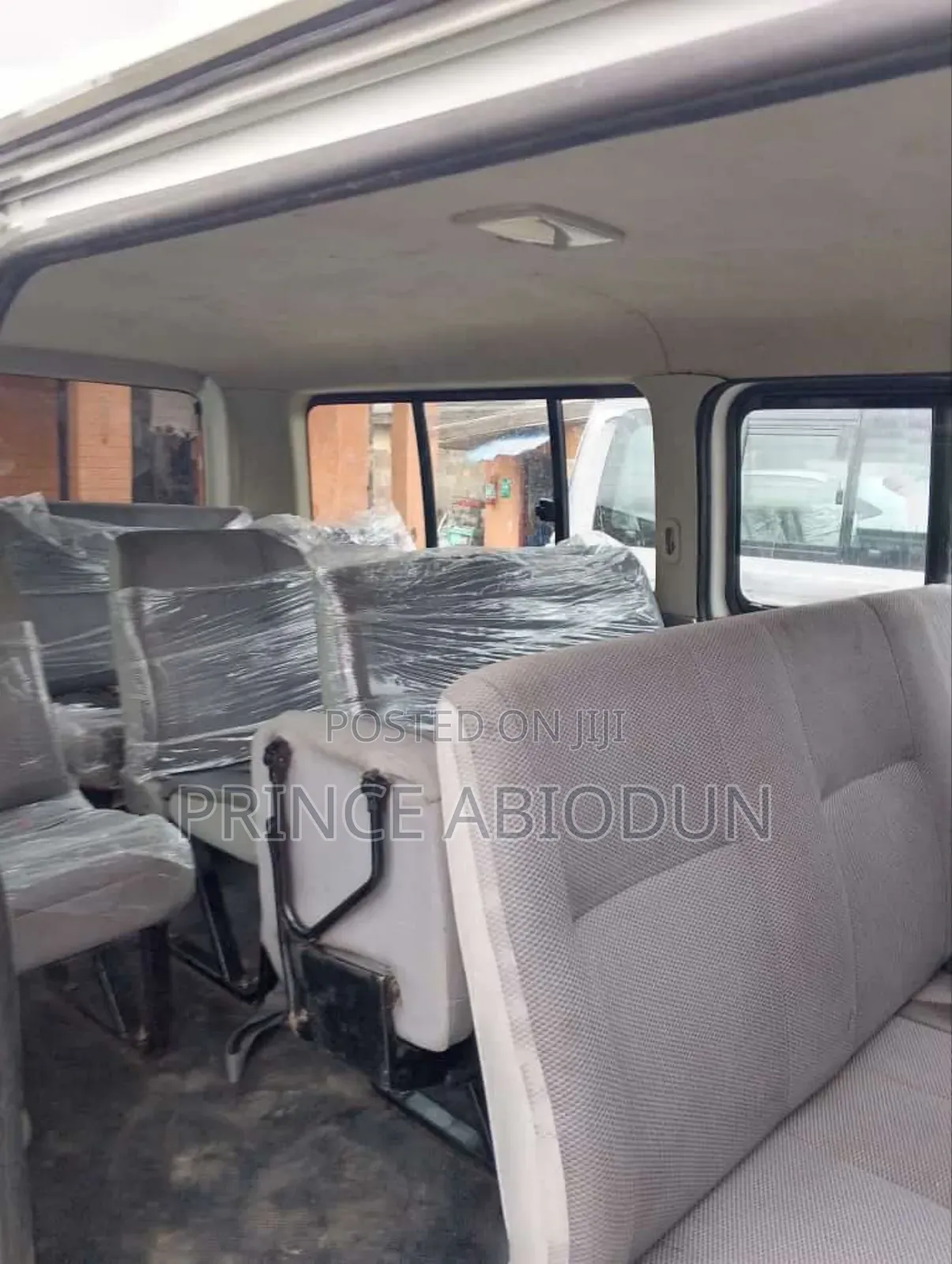 Toyota HiAce 2015 White