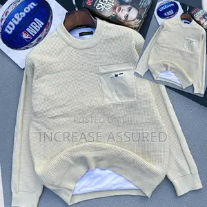 Topnotch Sweater in One Size but of Different Colour
