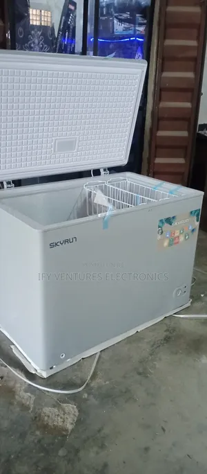 300 Litres Skyrun Chest Freezer Silver Color,Super Freezing