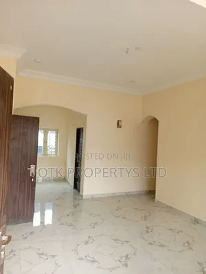 Furnished 2bdrm Block of Flats in Fo1, Kubwa for rent