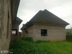 5bdrm Bungalow in Army Estate, Kurudu for sale