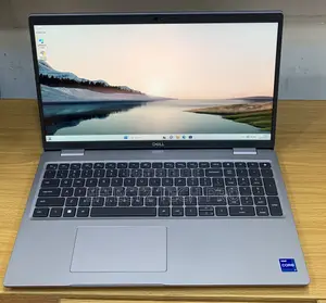 Laptop Dell Precision 3561 16GB Intel Core I7 SSD 512GB
