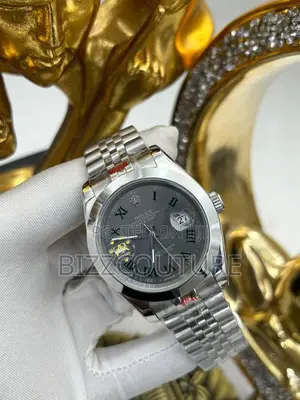 Original Rolex Oyster Perpetual Silver Chain Watch in Store