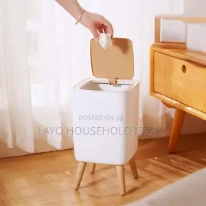 Classic Dust Bin