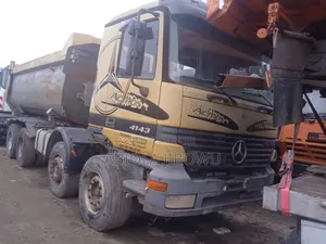 Mercedes Benz ACTROS 4143