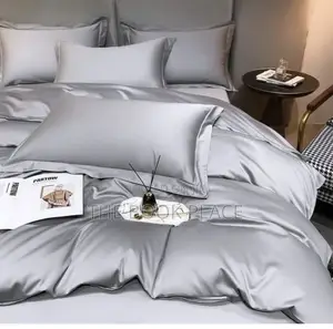 Pure Silk Bedding Set With Duvet