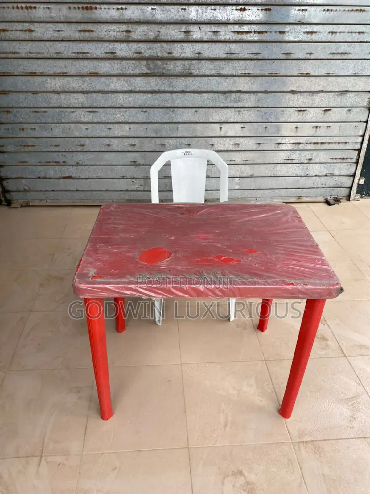 Adult Plastic Table