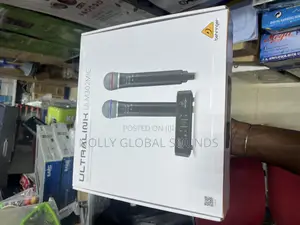 Behringer ULM302MIC Wireless Dual Handheld Microphone System