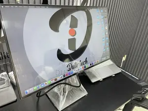 Dell Ultrasharp 24inch Infinity Edge Monitor - U2417h