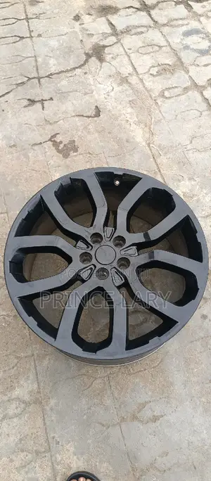 22 Inche Wheel for Range Rover at Hi-Tech Autostyle LTD