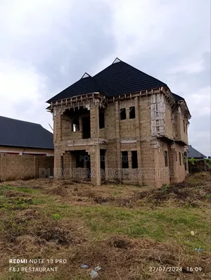 3bdrm Duplex in Fasina, Ife for sale