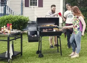 Black Color Outdoor Charcoal BBQ Grill Station/Barbecue Gril