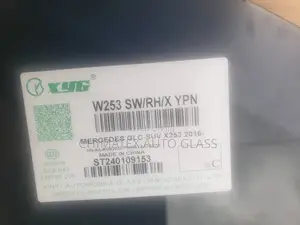 Rear Vent Glass Glc300 2018 Available