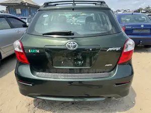 Toyota Matrix 2011 Green