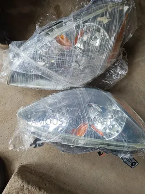 Nissan Altima Real Light and Headlight 2003