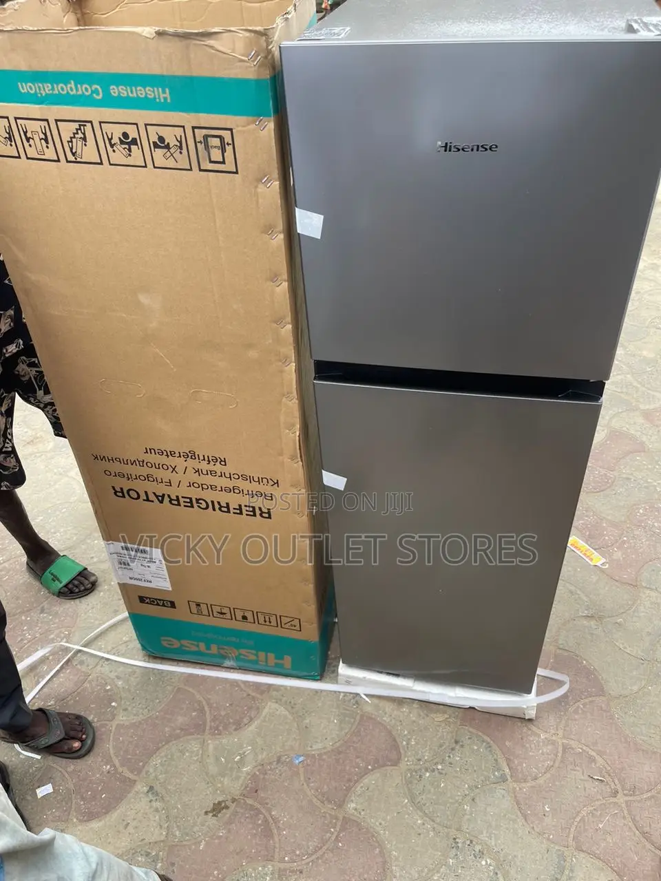 Hisense REF200DR