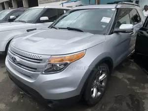 Ford Explorer 2013 Silver