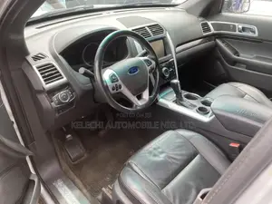 Ford Explorer 2013 Silver