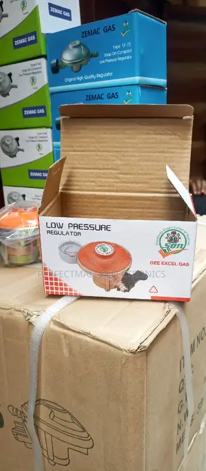 Gas Cylinder Regulator With Meter Indicator
