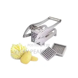Chipper With Two Interchangeable Cutter Blades