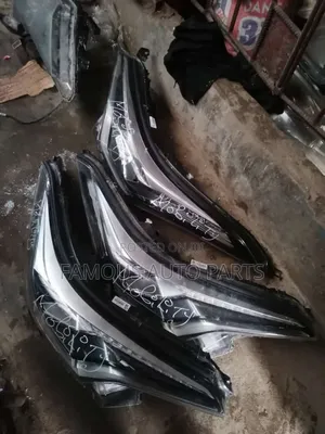 Headlight Toyota CHR 2017