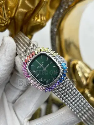 Original Patek Philippe Lady Silver Chain Watch Is Available