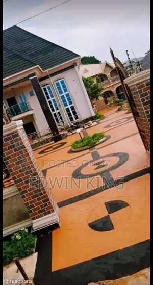 De Dark Man Floor Design