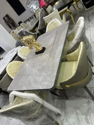 Exclusive Recent Dining Set