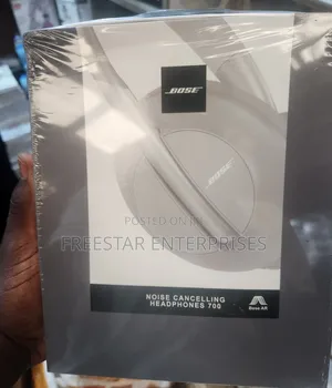 Bose Headphone. Bose Noice Canceling Headphone 700
