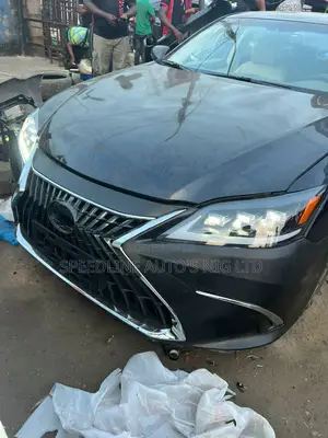 Complete Front Bumper With Head Lamp Es350 2008