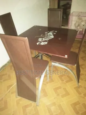 Luxury Crossing Leg Glass Dinning