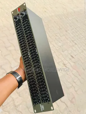 DBX Equalizer 231bands With Suboutput
