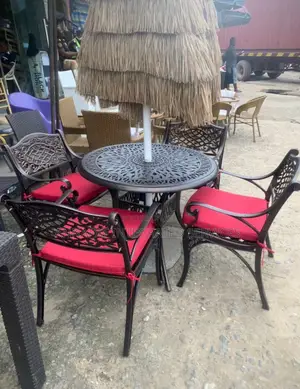 Classic Design Outdoor Wrought-Iron Rattan Set
