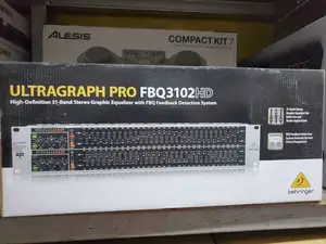 Behringer Equalizer Fbq3102hd