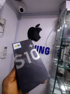 New Samsung Galaxy S10 Plus 128 GB Black