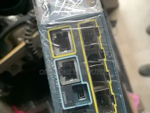 Cisco Catalyst 2960 S 48ports Gigabit Poe+ Switch