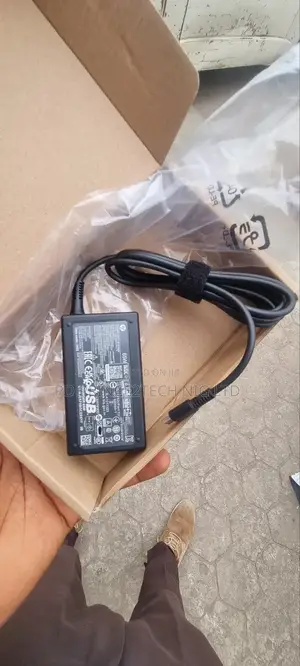 HP USB-C (Typc C) Charger / Travel Power Adapter 65W