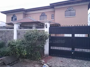 7bdrm Duplex in Ikeja Gra for rent