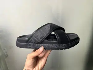 Original Fendi Roma Leather Slipers