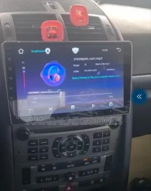 Puegeout 407 Android Navigation Screen