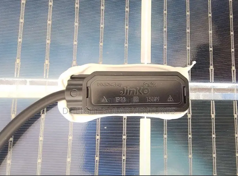 Original Jinko Panel 540 Watts, Bificial, Halfcut